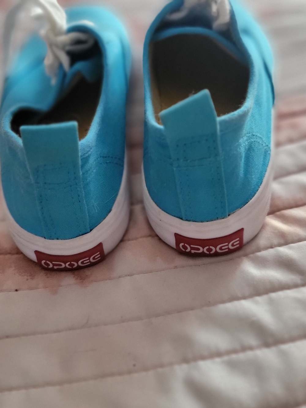 Amazon Bright Turquoise Canvas Lace-Up Kids Sneakers - Picture 3 of 3